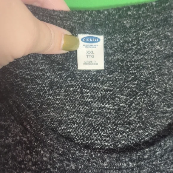 Old Navy Charcoal Long Sleeve Tee - Picture 2 of 4